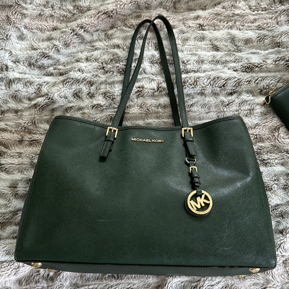 Michael Kors Saffiano Leather Bag & Wallet Set - Picture 4 of 11